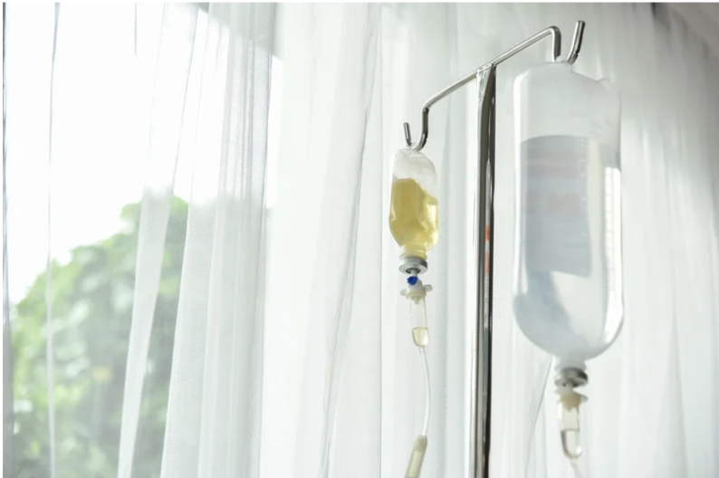 IV therapy drip session at Félix Vida Wellness Scottsdale